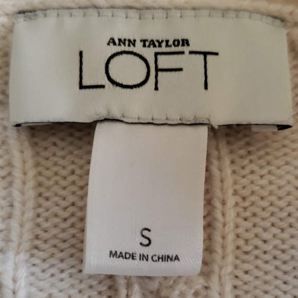 LOFT AnnTaylor V Neck Acrylic/Nylon Blend Sweater - Picture 4 of 7